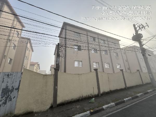Apartamento em ITAQUAQUECETUBA/SP