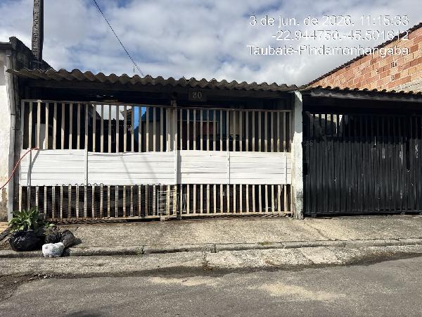Casa em PINDAMONHANGABA/SP