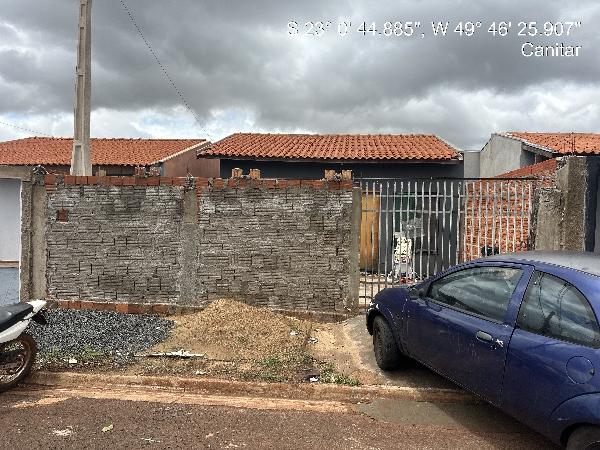 Casa em CANITAR/SP