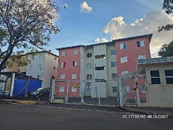 Apartamento em ARARAQUARA/SP