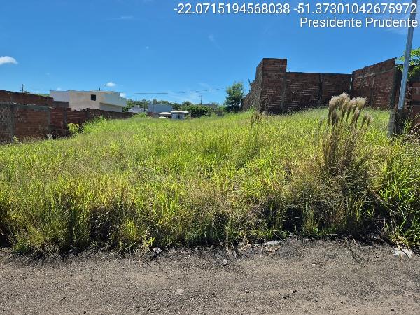 Terreno em PRESIDENTE PRUDENTE/SP