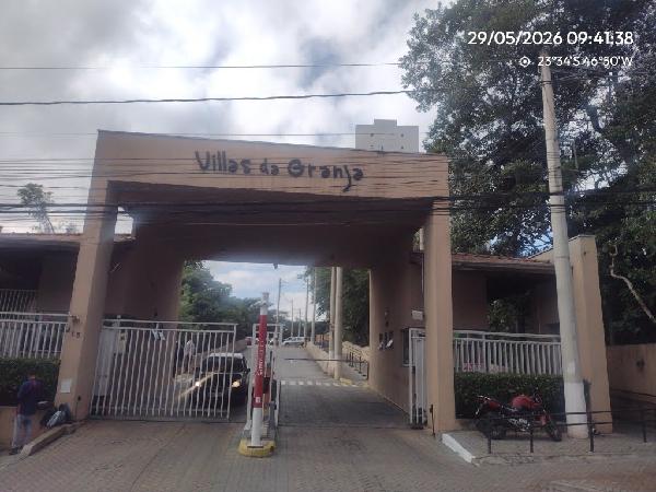 Apartamento em CARAPICUIBA/SP