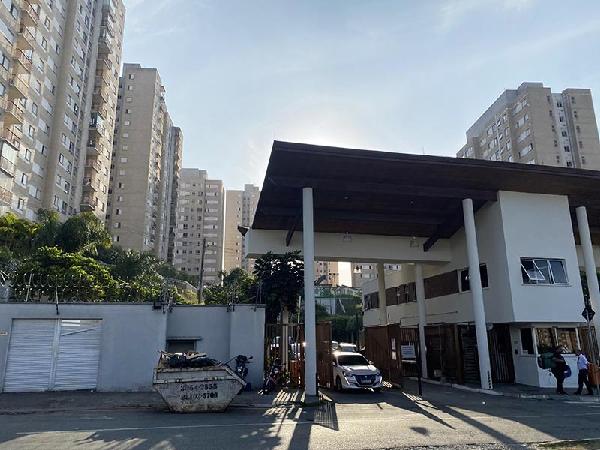 Apartamento em OSASCO/SP