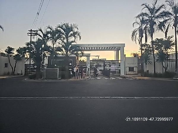 Apartamento em RIBEIRAO PRETO/SP