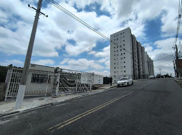 Apartamento em FRANCO DA ROCHA/SP