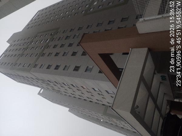 Apartamento em CARAPICUIBA/SP