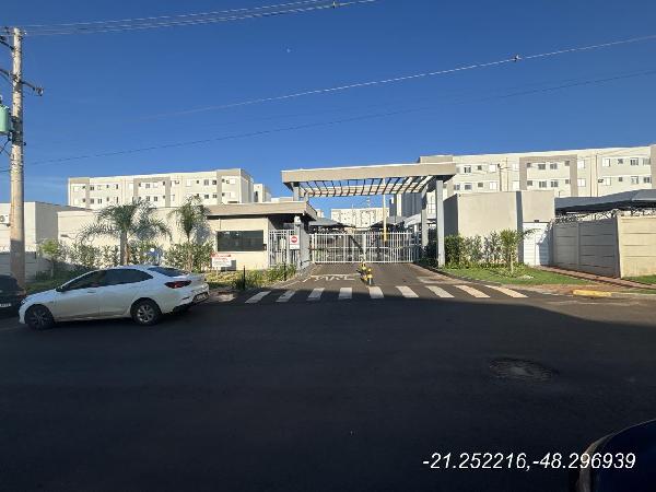 Apartamento em JABOTICABAL/SP